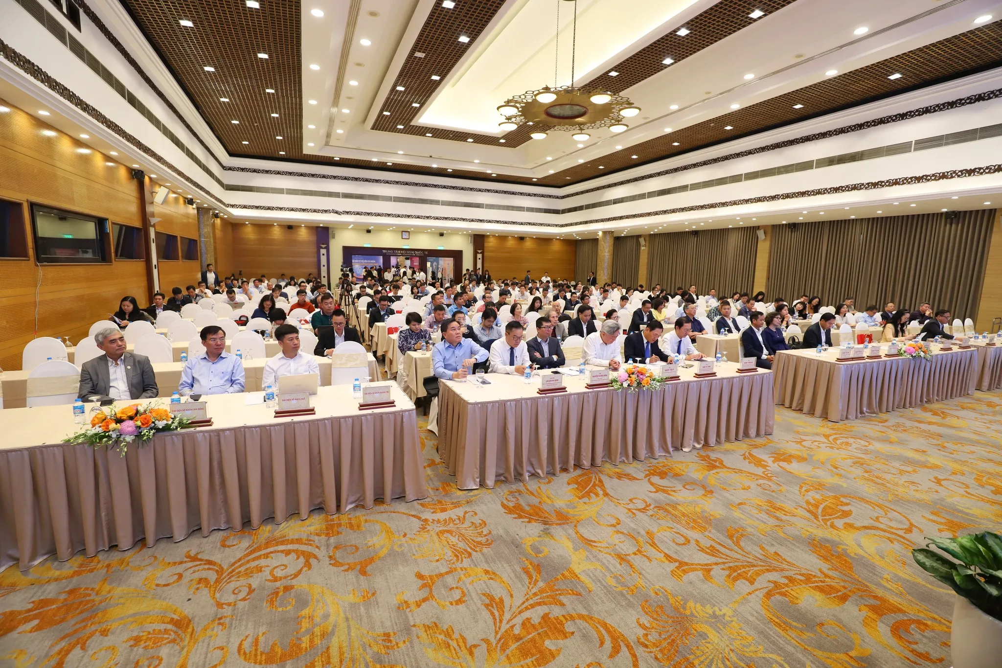 Hạ tầng dữ liệu